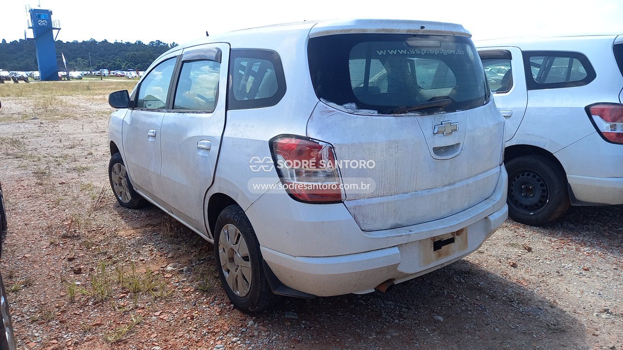 Foto 2: CHEVROLET - SPIN 1.8L MT LT 2015/2016
