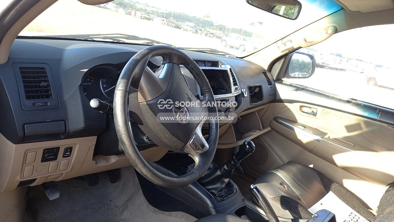 Foto 6 de 13: TOYOTA - HILUX 2014/2014