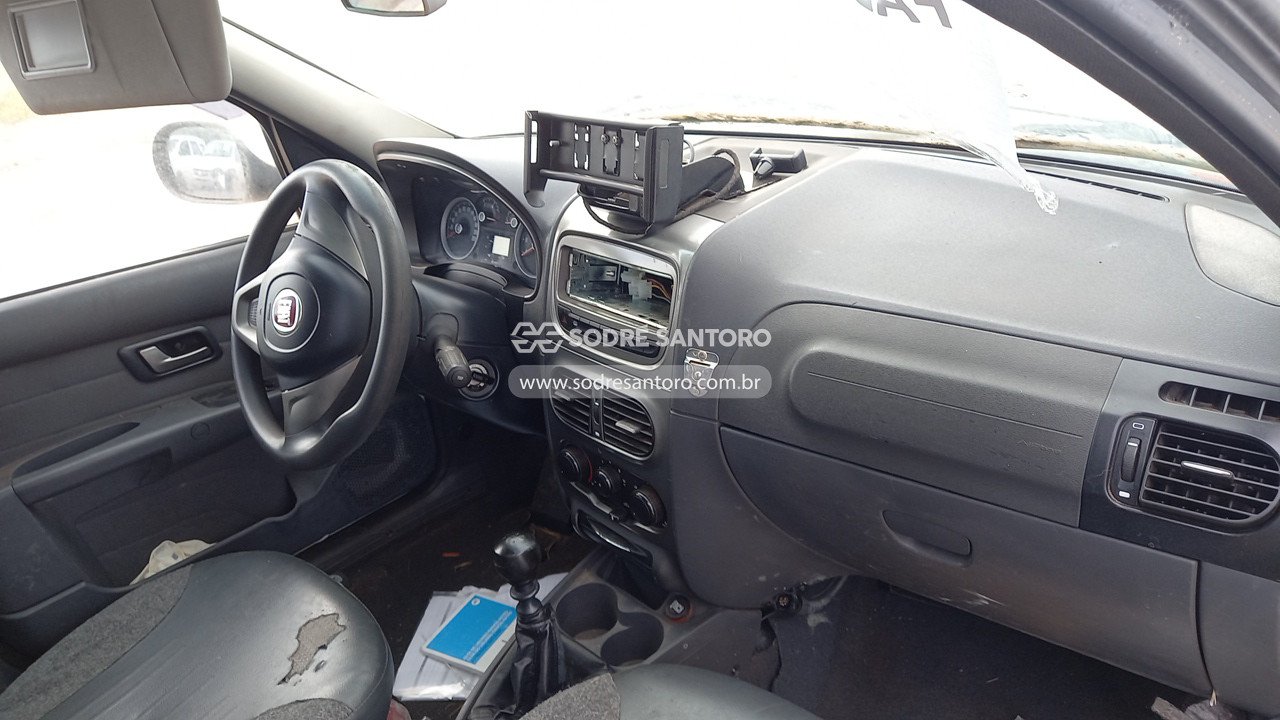 Foto 7 de 13: FIAT - PALIO WEEKEND. 2015/2016
