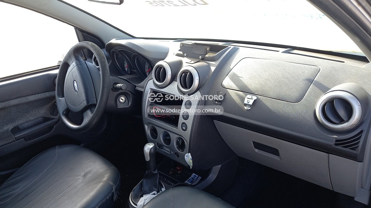 Foto 7 de 13: FORD - FIESTA SEDAN1.6FLEX 2010/2010