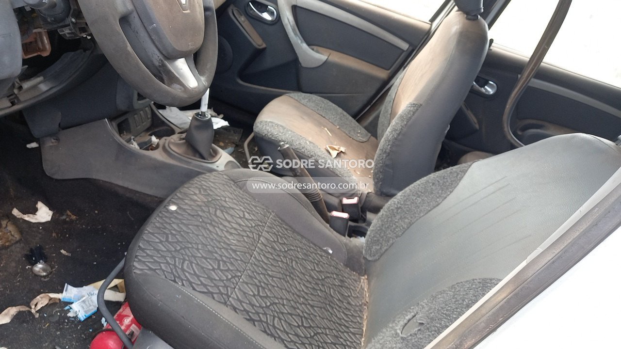 Foto 8 de 13: RENAULT - DUSTER 16 E 4X2 2015/2016