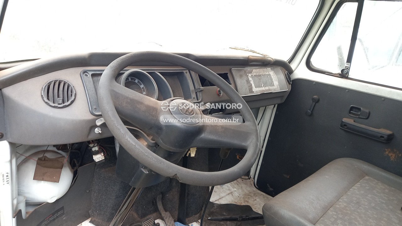 Foto 6 de 13: VOLKSWAGEN - KOMBI. 2006/2006
