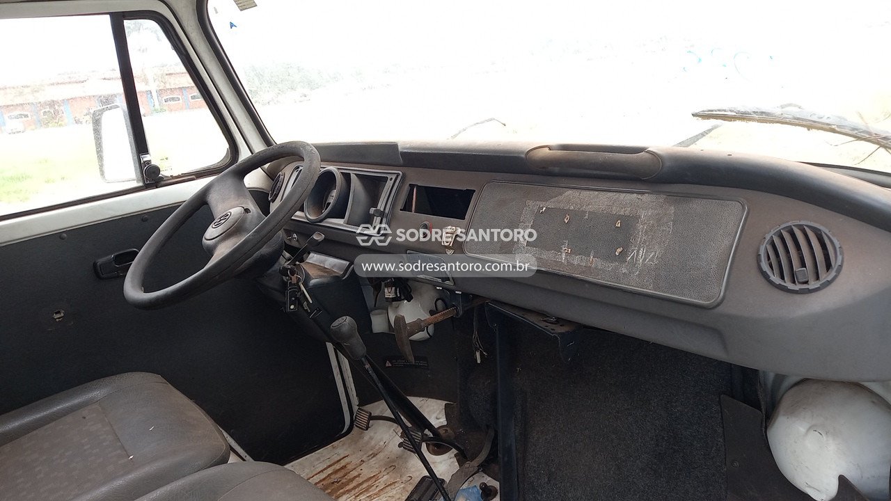 Foto 7 de 13: VOLKSWAGEN - KOMBI. 2006/2006