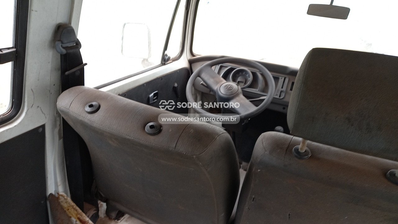 Foto 12 de 13: VOLKSWAGEN - KOMBI. 2006/2006
