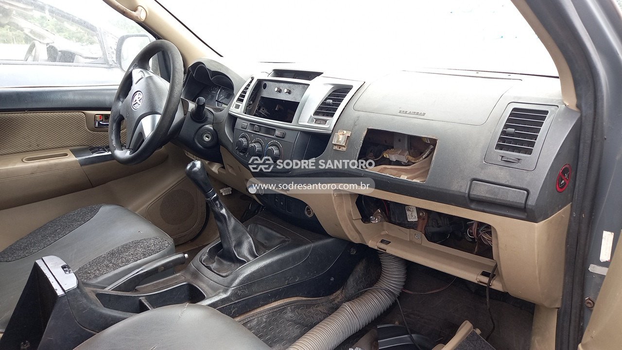 Foto 7 de 13: TOYOTA - HILUX 2014/2014