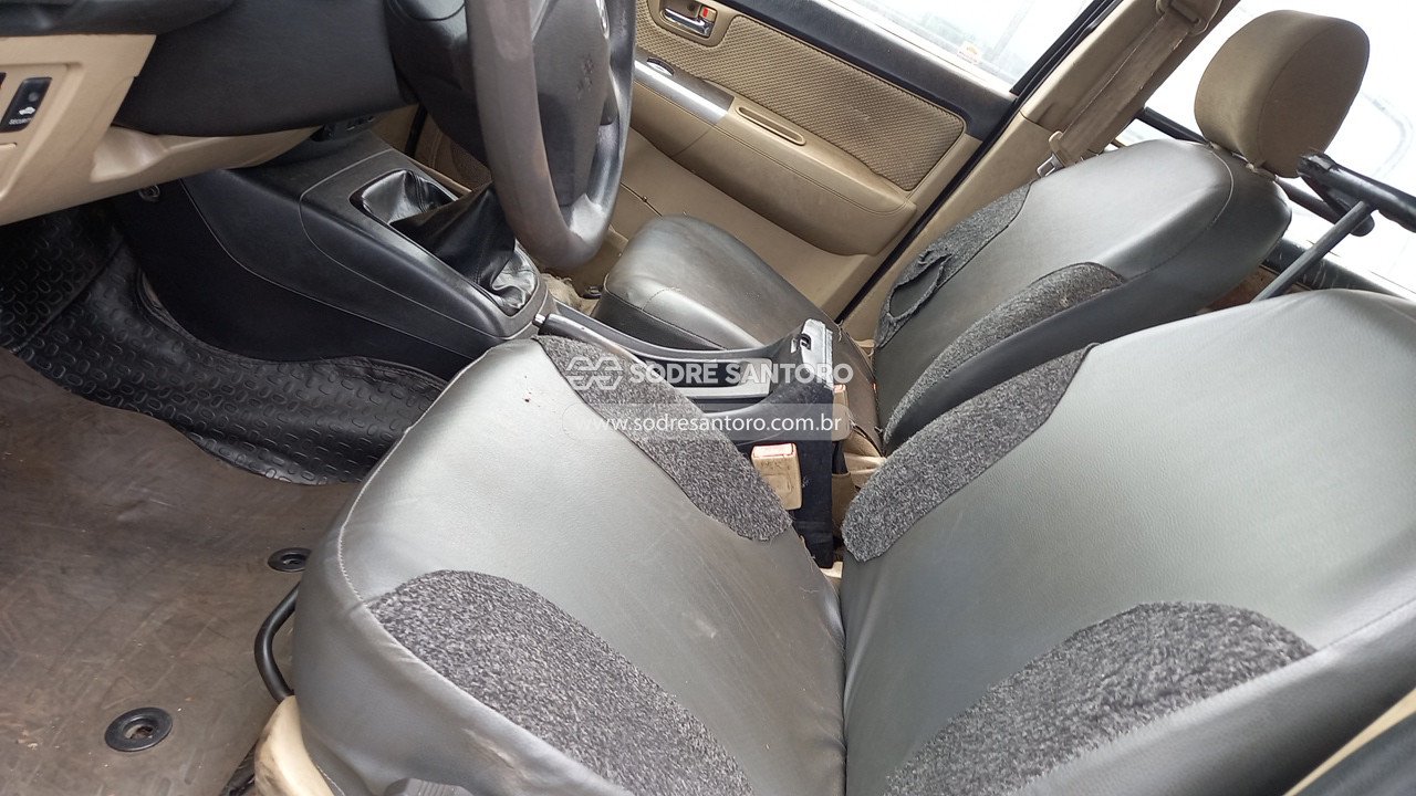 Foto 8 de 13: TOYOTA - HILUX 2014/2014