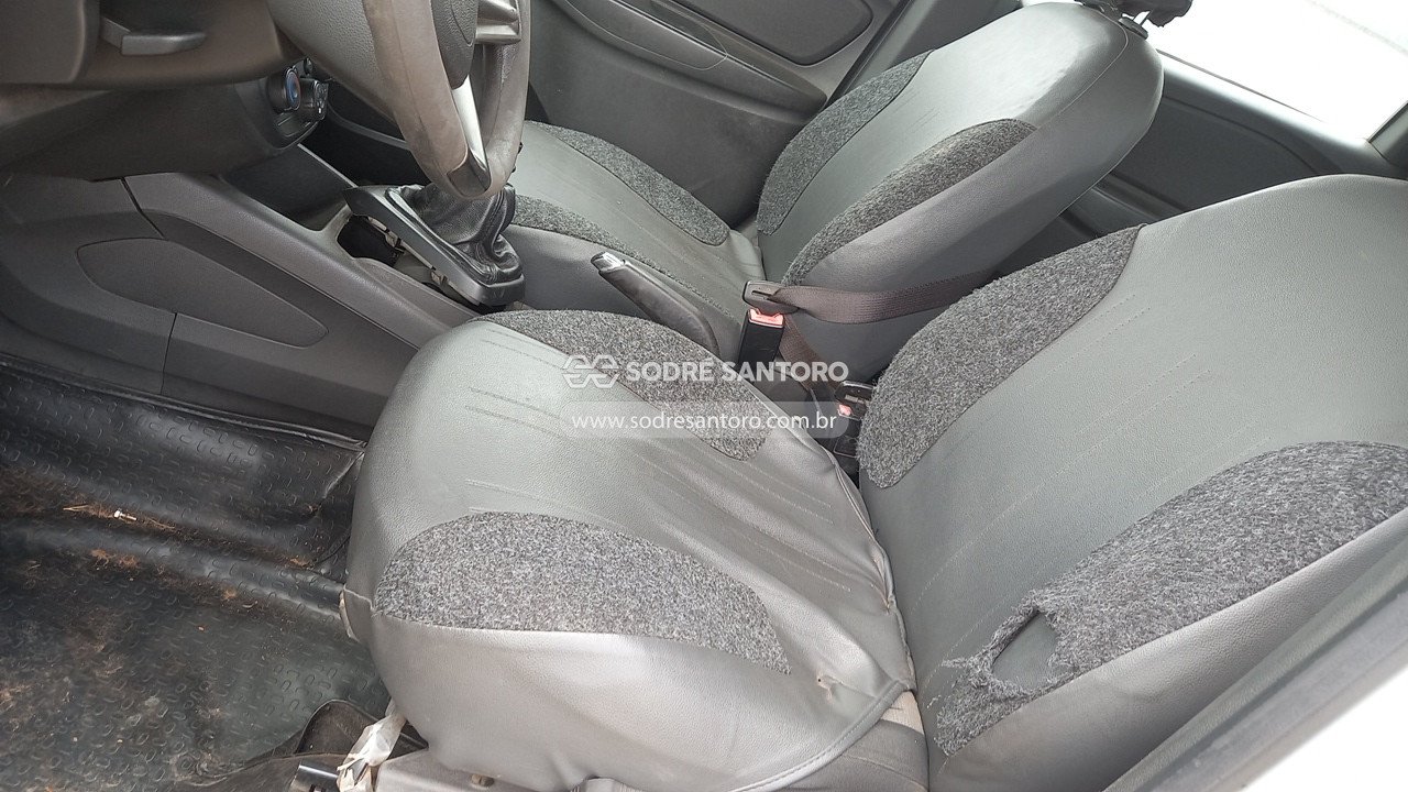 Foto 8 de 13: CHEVROLET - SPIN 1.8 LT 2015/2016