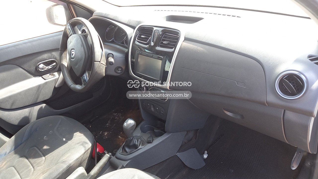 Foto 7 de 13: RENAULT - SANDERO 2015/2016