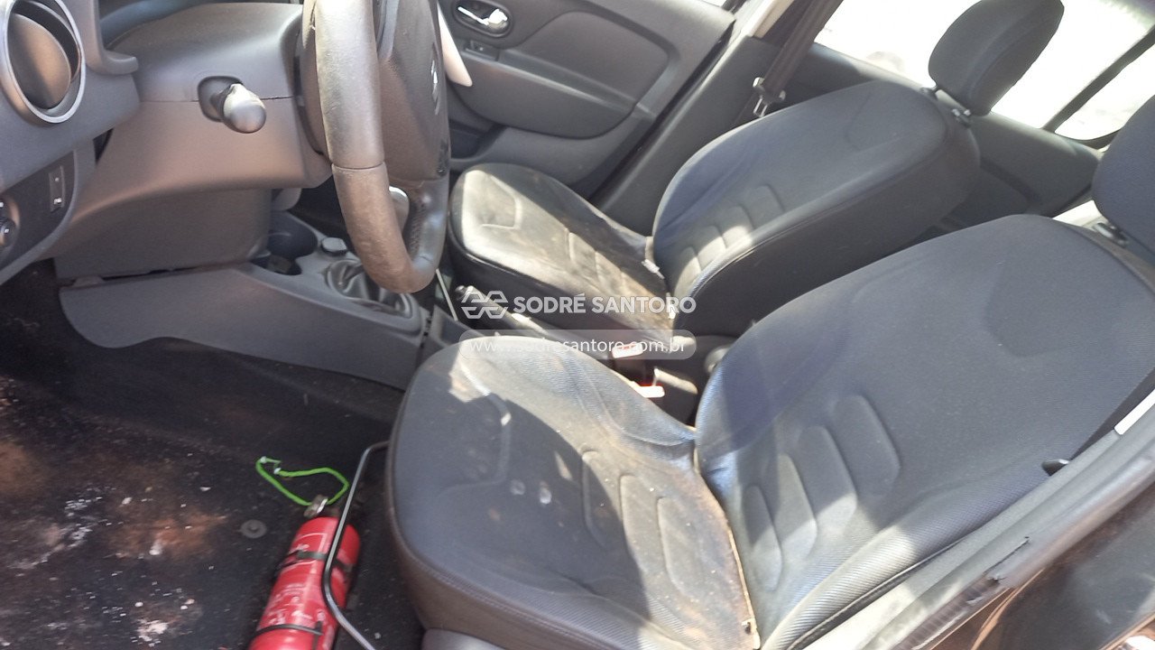 Foto 8 de 13: RENAULT - SANDERO 2015/2016