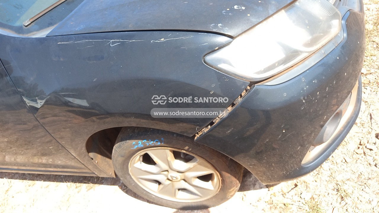 Foto 12 de 13: RENAULT - SANDERO 2015/2016