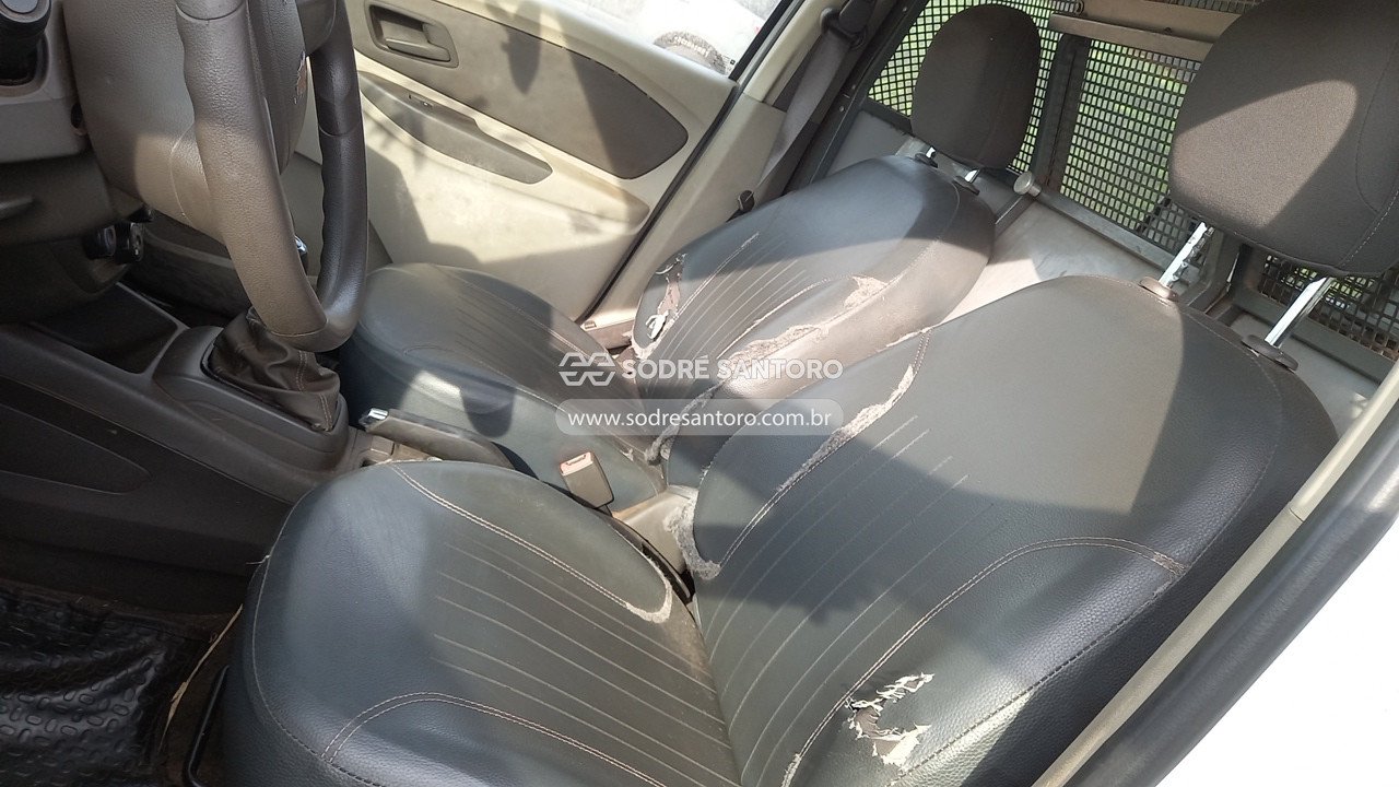 Foto 8 de 13: CHEVROLET - SPIN 1.8 LT 2014/2014