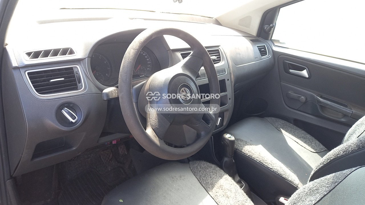 Foto 6 de 13: VOLKSWAGEN - SPACEFOX. 2013/2014