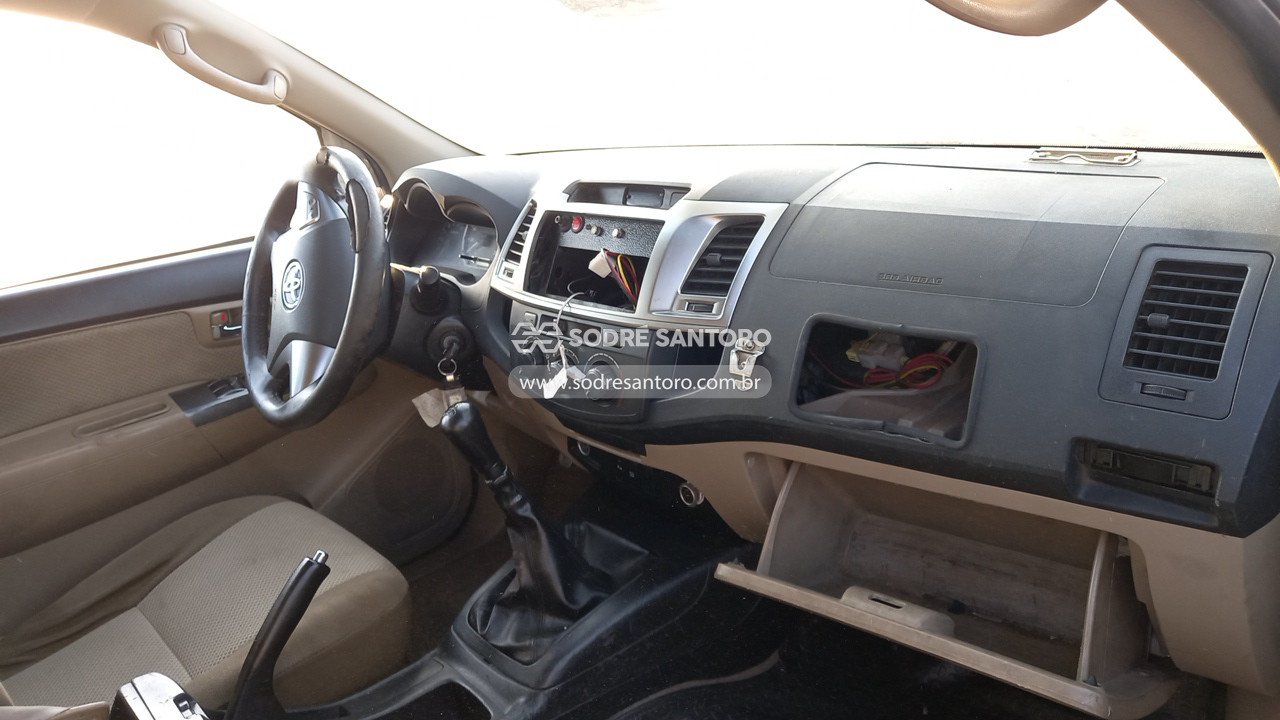 Foto 7 de 13: TOYOTA - HILUX 2014/2014
