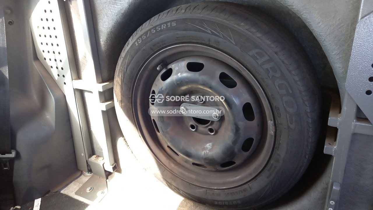 Foto 9 de 13: VOLKSWAGEN - SPACEFOX. 2014/2014
