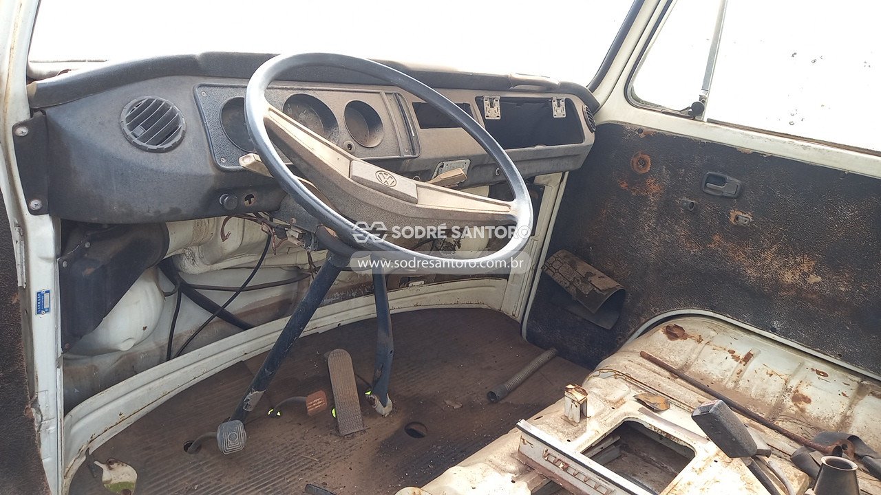 Foto 6 de 13: VOLKSWAGEN - KOMBI 1988/1988