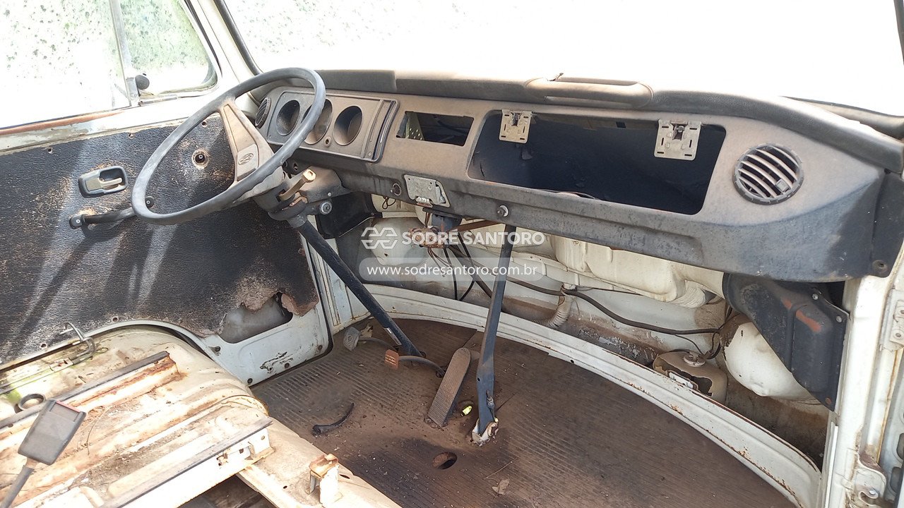 Foto 7 de 13: VOLKSWAGEN - KOMBI 1988/1988