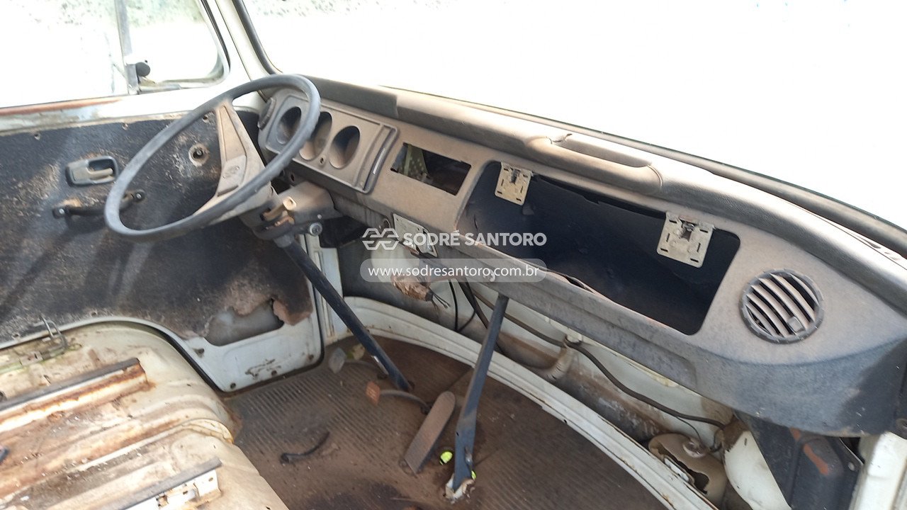 Foto 10 de 13: VOLKSWAGEN - KOMBI 1988/1988