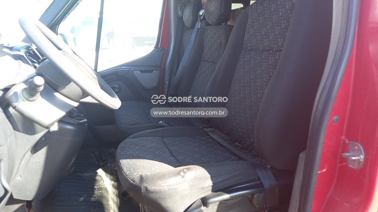 Foto 8 de 13: RENAULT - MASTER. 2014/2015