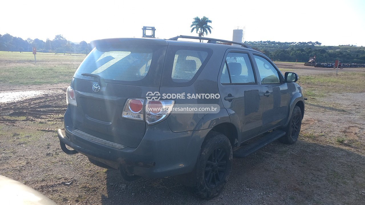 Foto 4: TOYOTA - HILUX SW4. 2013/2013