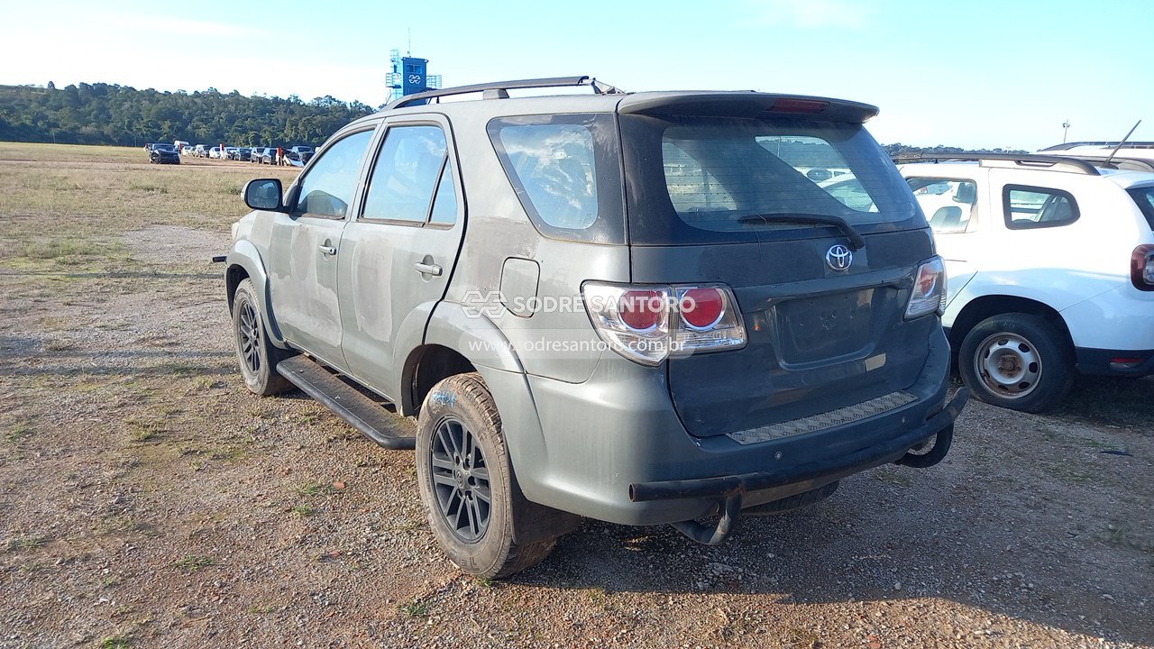 Foto 2: TOYOTA - HILUX SW4. 2013/2013