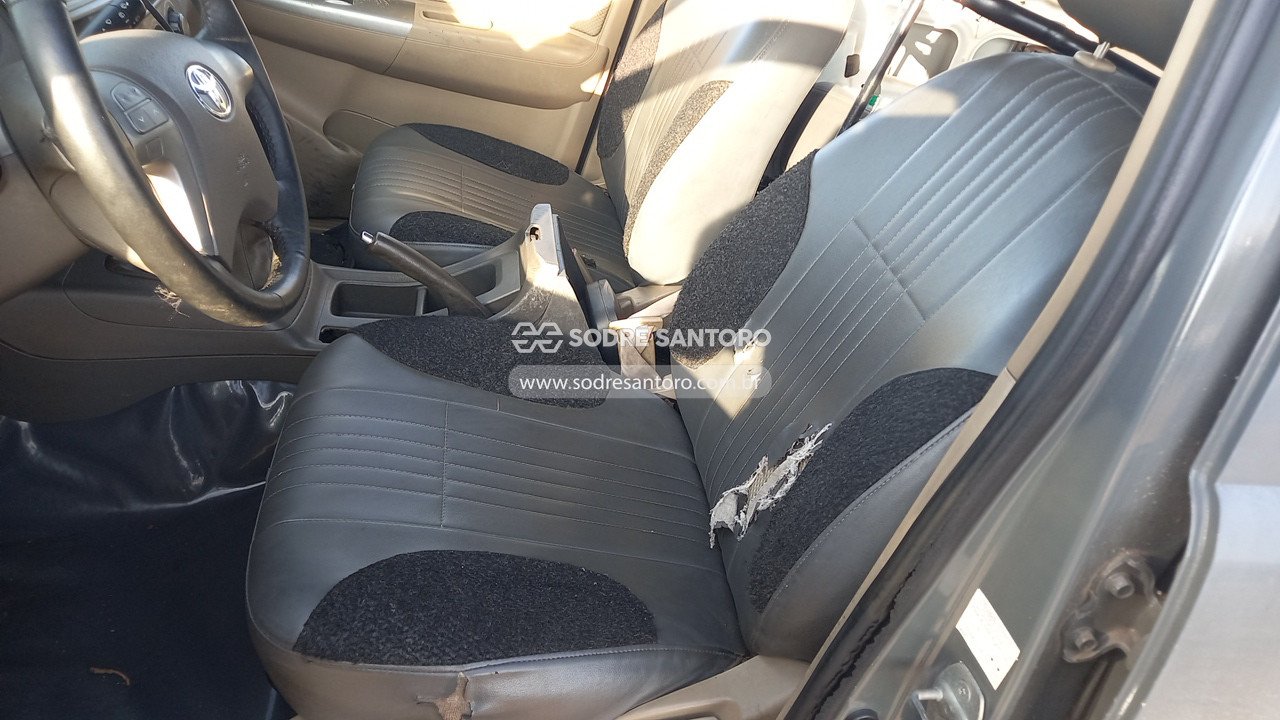 Foto 8 de 13: TOYOTA - HILUX SW4. 2013/2013