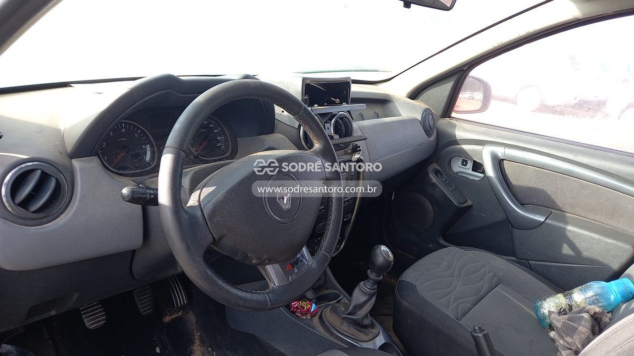 Foto 6 de 13: RENAULT - DUSTER. 2013/2014