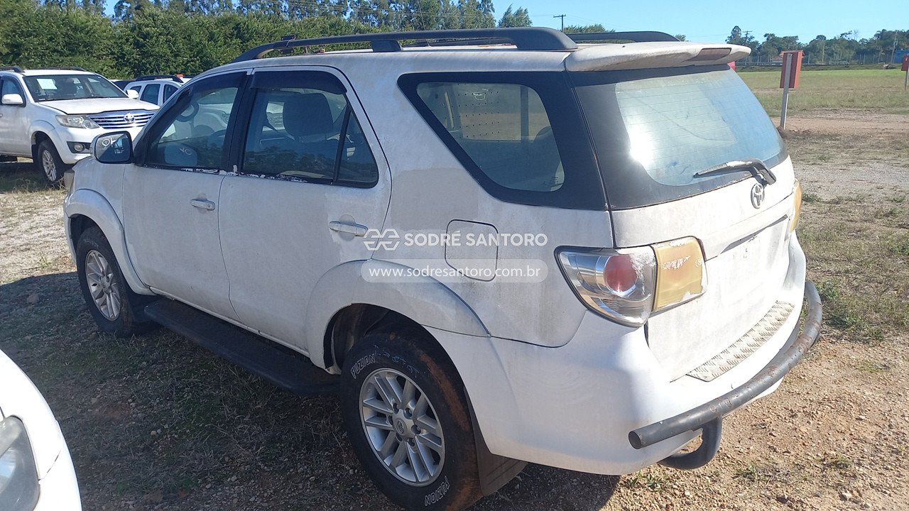 Foto 2: TOYOTA - HILUX 2013/2013