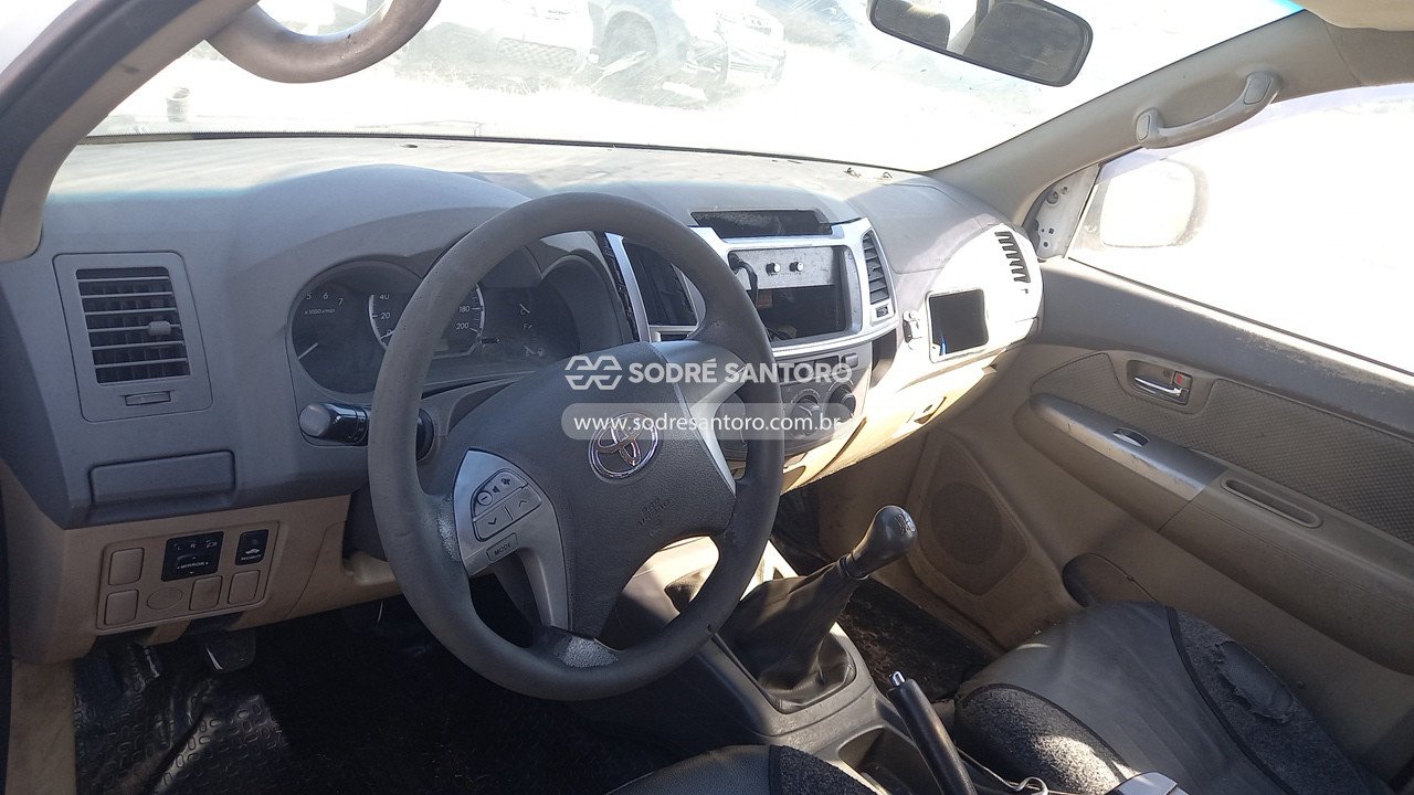 Foto 6 de 13: TOYOTA - HILUX 2013/2013