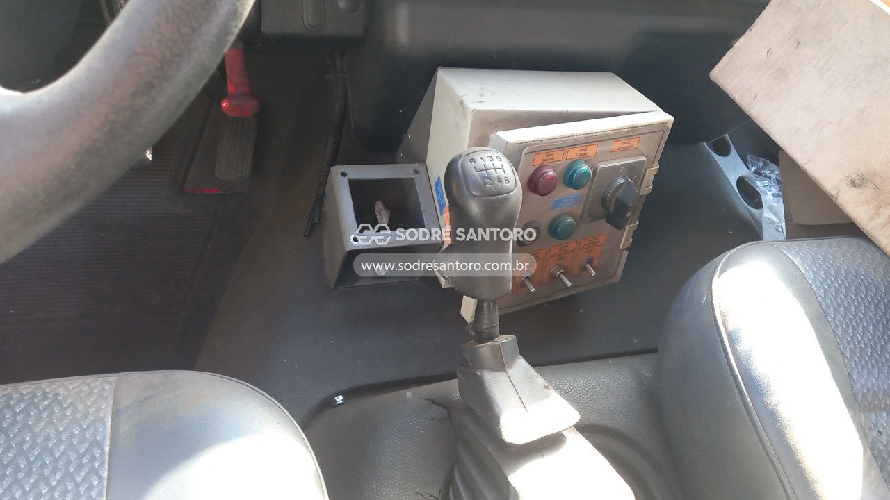 Foto 6 de 13: FORD - CARGO 1722 E 2010/2010