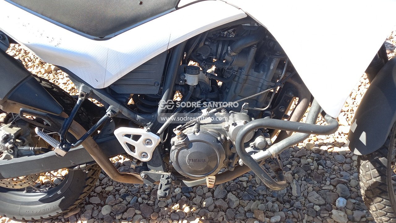 Foto 6 de 13: YAMAHA - XT660 2016/2017