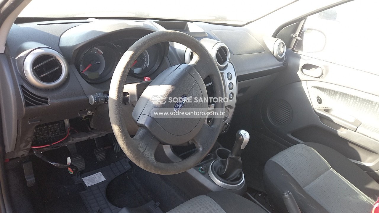 Foto 6 de 13: FORD - FIESTA. 2013/2014