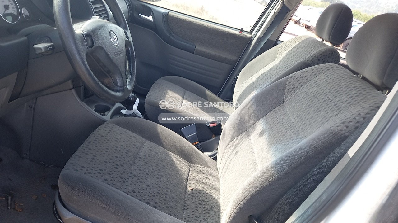 Foto 8 de 13: CHEVROLET - ZAFIRA ELEGANCE 2006/2007