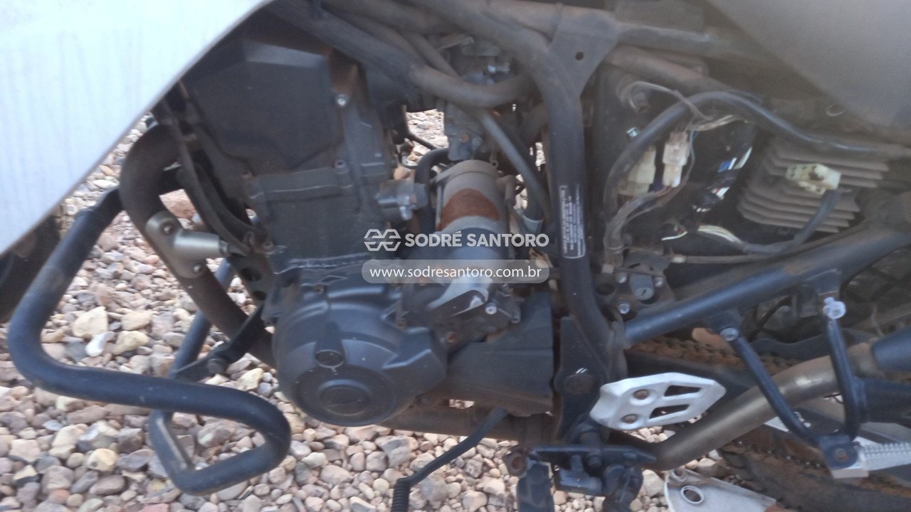 Foto 6 de 13: YAMAHA - XT 660R 2015/2016