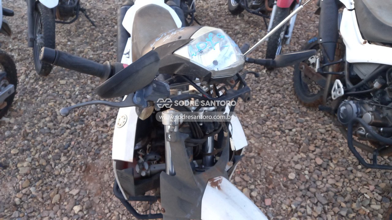 Foto 8 de 13: YAMAHA - XT 660R 2015/2016