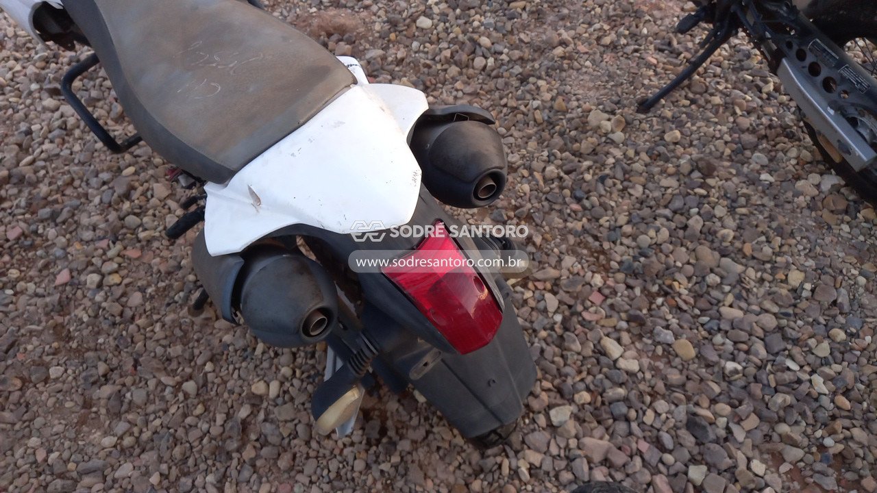 Foto 11 de 13: YAMAHA - XT 660R 2015/2016
