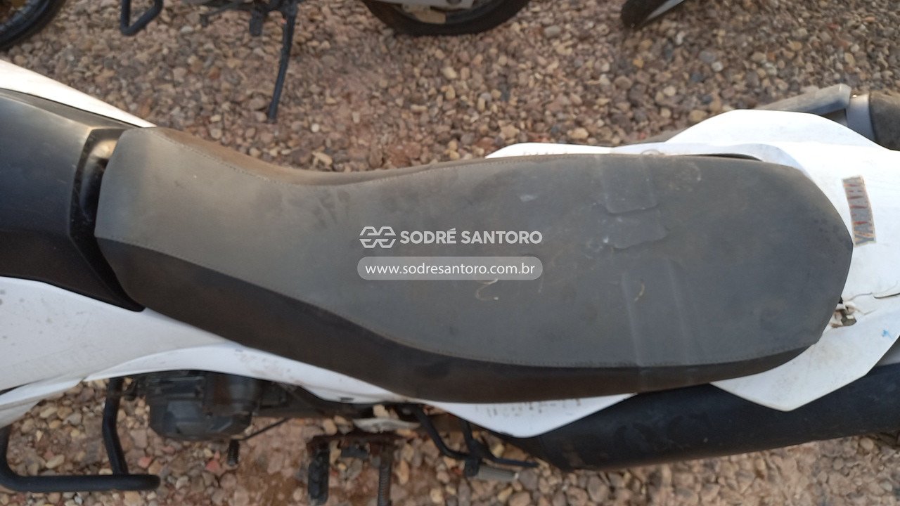 Foto 9 de 13: YAMAHA - XT 660R 2015/2016