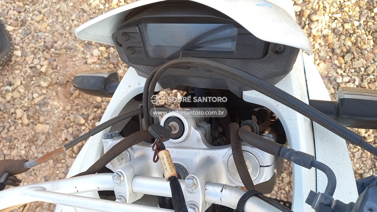 Foto 7 de 13: HONDA - XRE 300 2016/2016