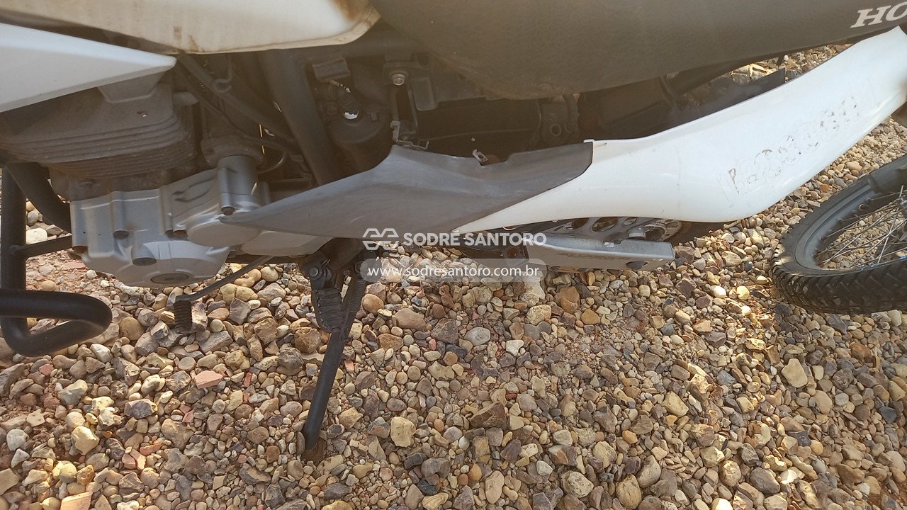 Foto 10 de 13: HONDA - XRE 300 2016/2016