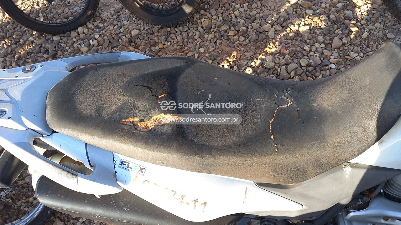 Foto 9 de 13: HONDA - XRE 300 P 2013/2013