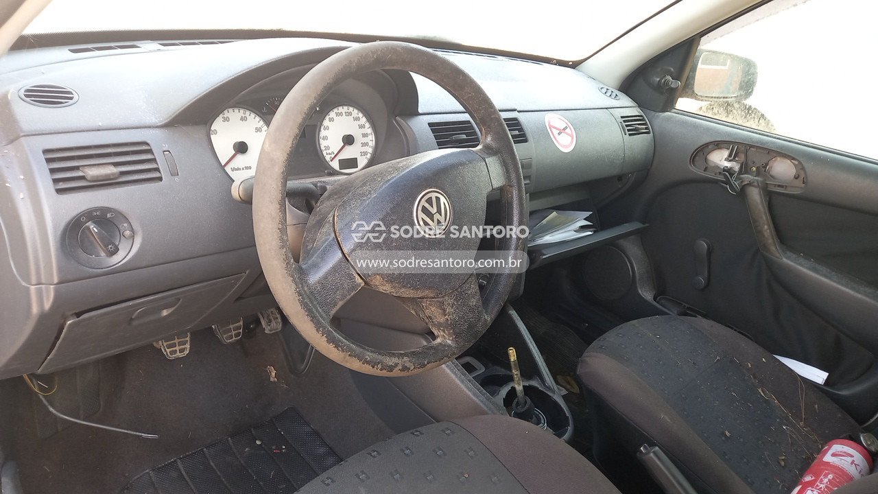 Foto 6 de 13: VOLKSWAGEN - PARATI 1.6 CITY 2004/2004