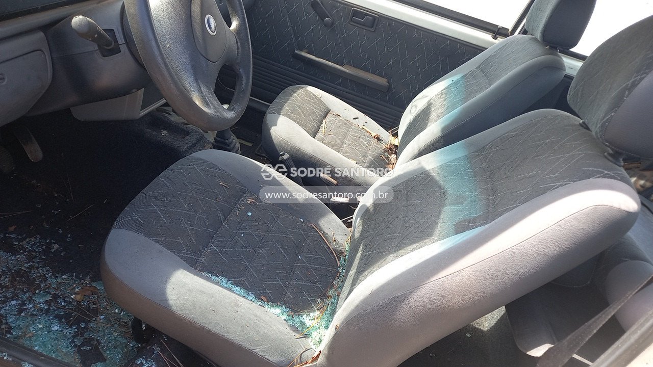 Foto 8 de 13: FIAT - UNO MILLE FIRE FLEX 2005/2006