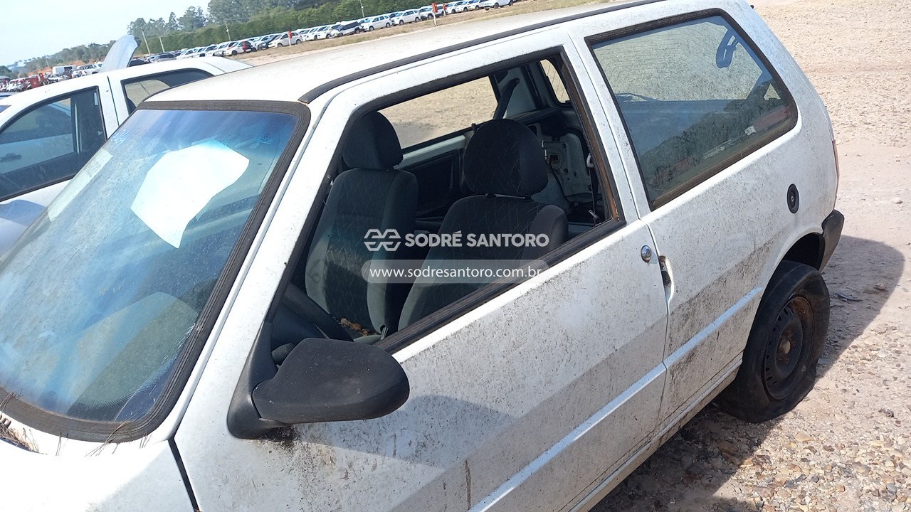 Foto 10 de 13: FIAT - UNO MILLE FIRE FLEX 2005/2006