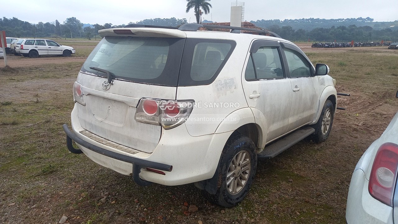 Foto 4: TOYOTA - HILUX SW4 . 2013/2013