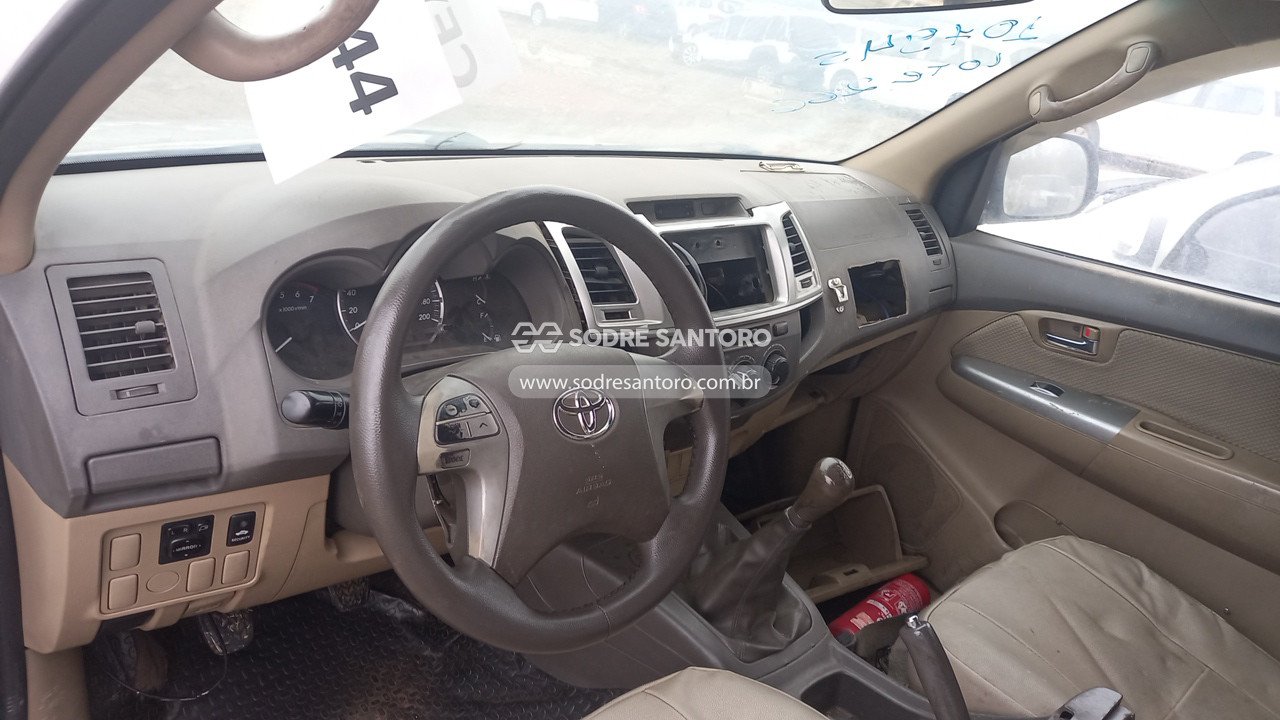 Foto 6 de 13: TOYOTA - HILUX SW4 . 2013/2013