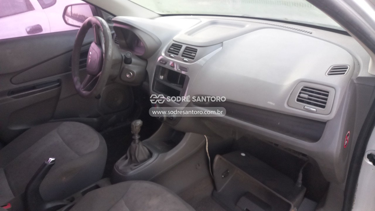 Foto 7 de 13: CHEVROLET - COBALT 1.4 LS 2013/2013