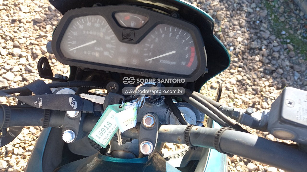 Foto 7 de 13: HONDA - FALCON. 2002/2002