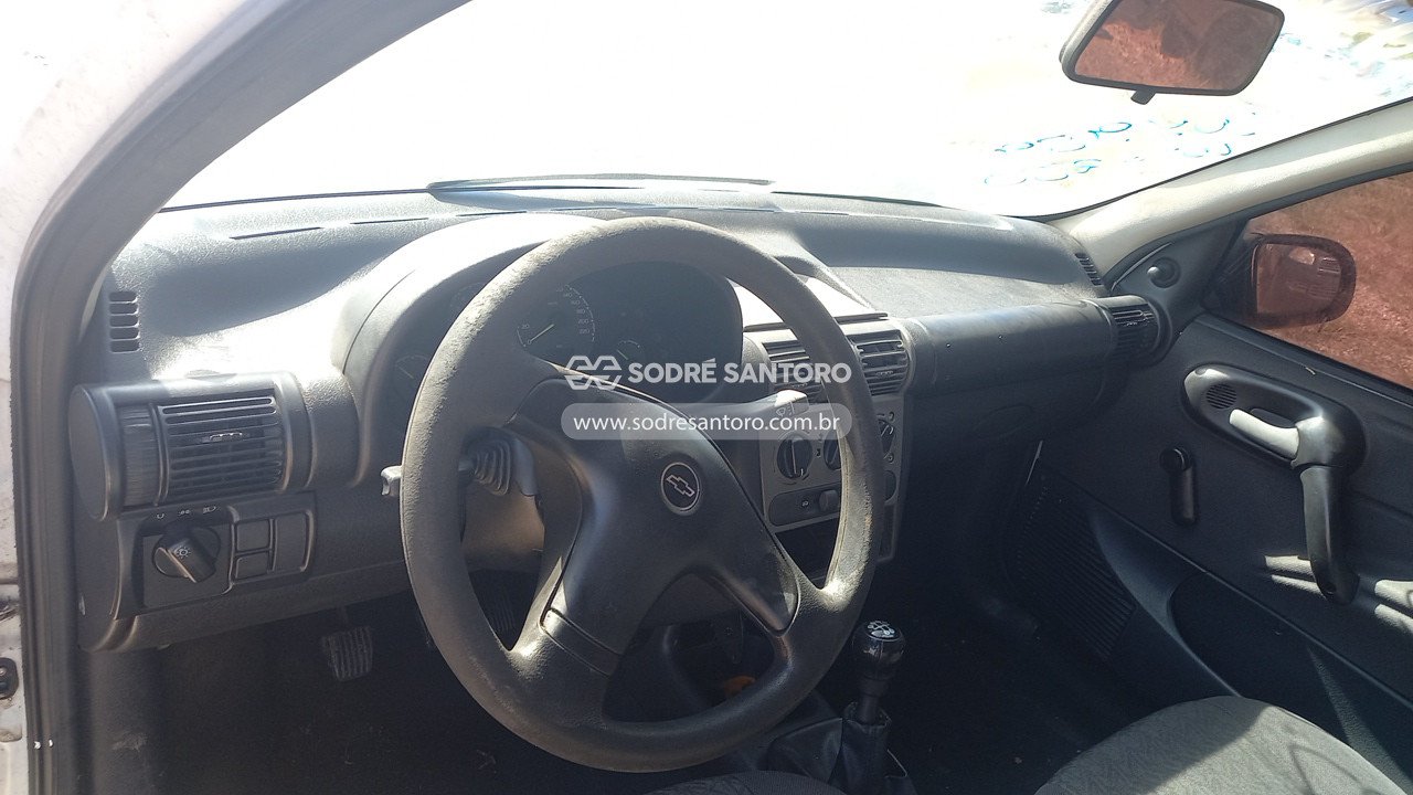 Foto 6 de 13: CHEVROLET - CORSA CLASSIC SPIRIT. 2006/2007