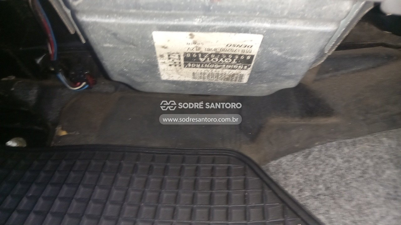 Foto 8 de 13: TOYOTA - COROLLA XLI 1.6. 2002/2003