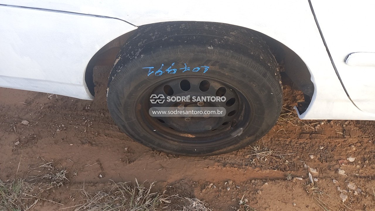 Foto 12 de 13: TOYOTA - COROLLA XLI 1.6. 2002/2003