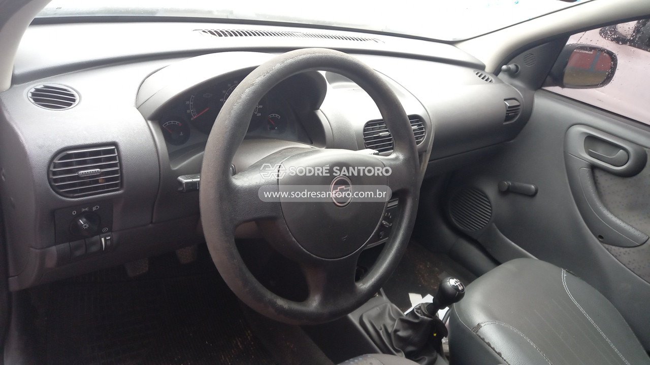 Foto 6 de 13: CHEVROLET - CORSA HATCH MAXX 2010/2011